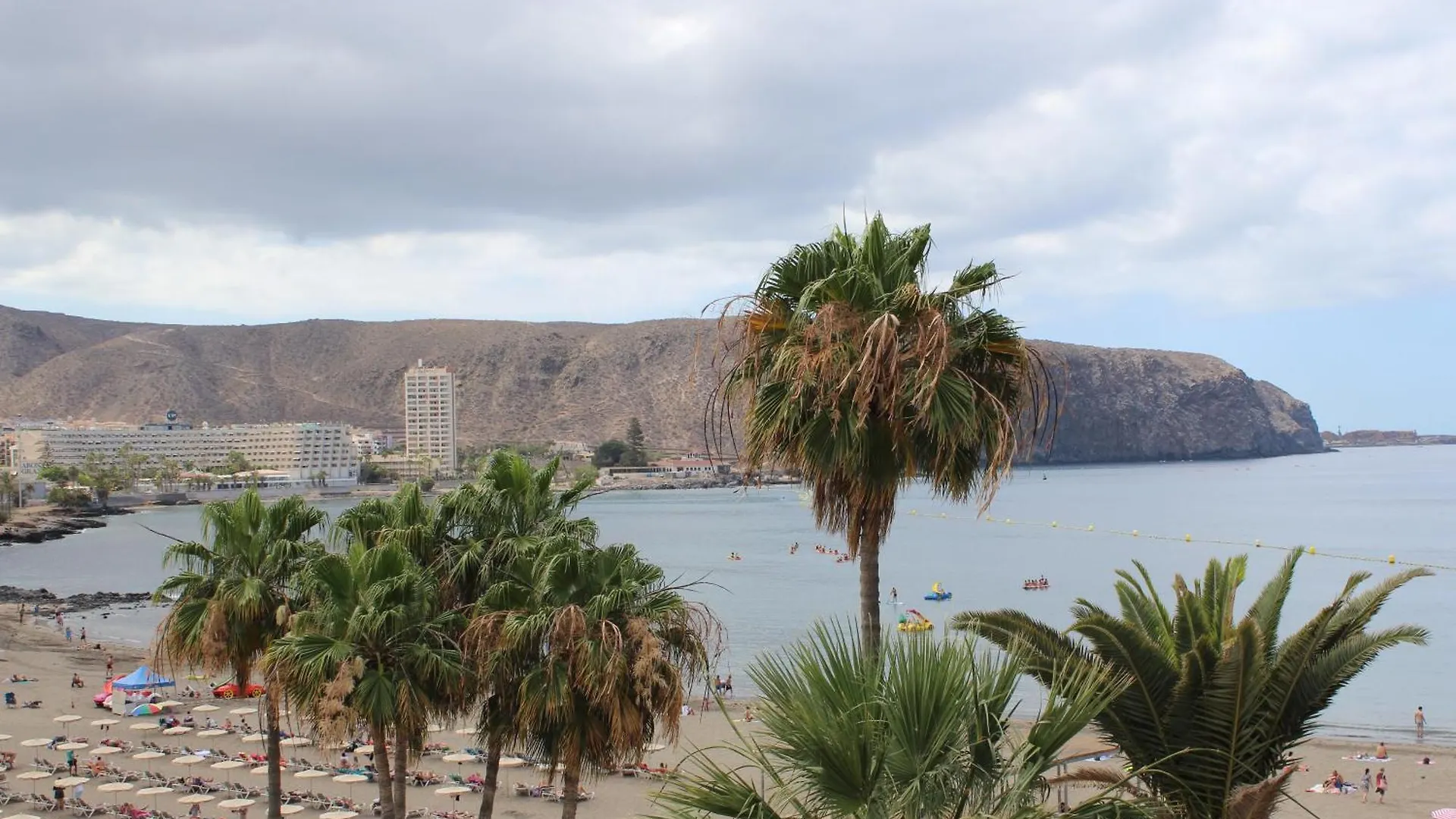 Cozy-Central Apartment4 Los Cristianos  Spain