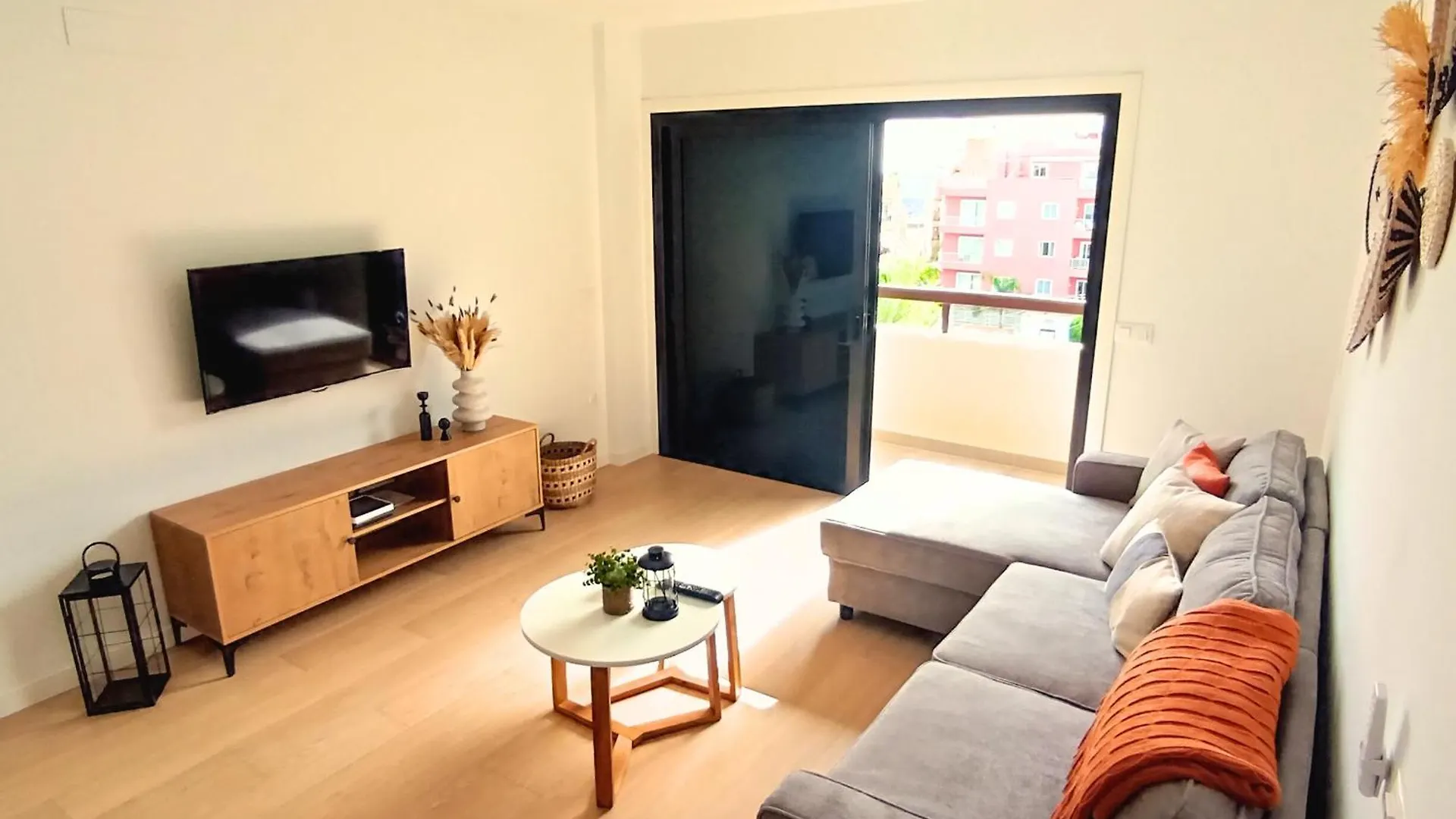 Cozy-Central Apartment4 Los Cristianos