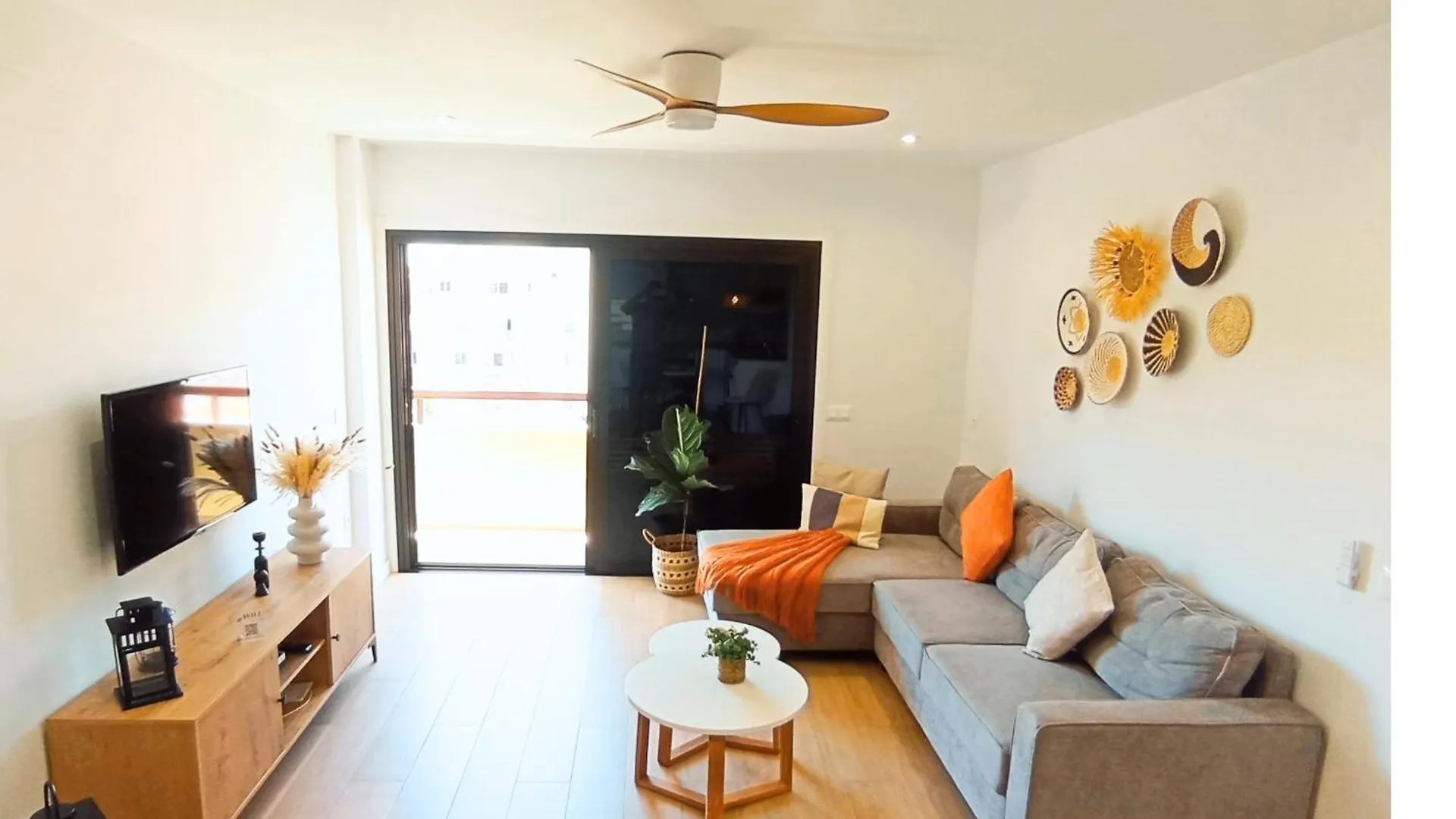 Cozy-Central Apartment4 Los Cristianos